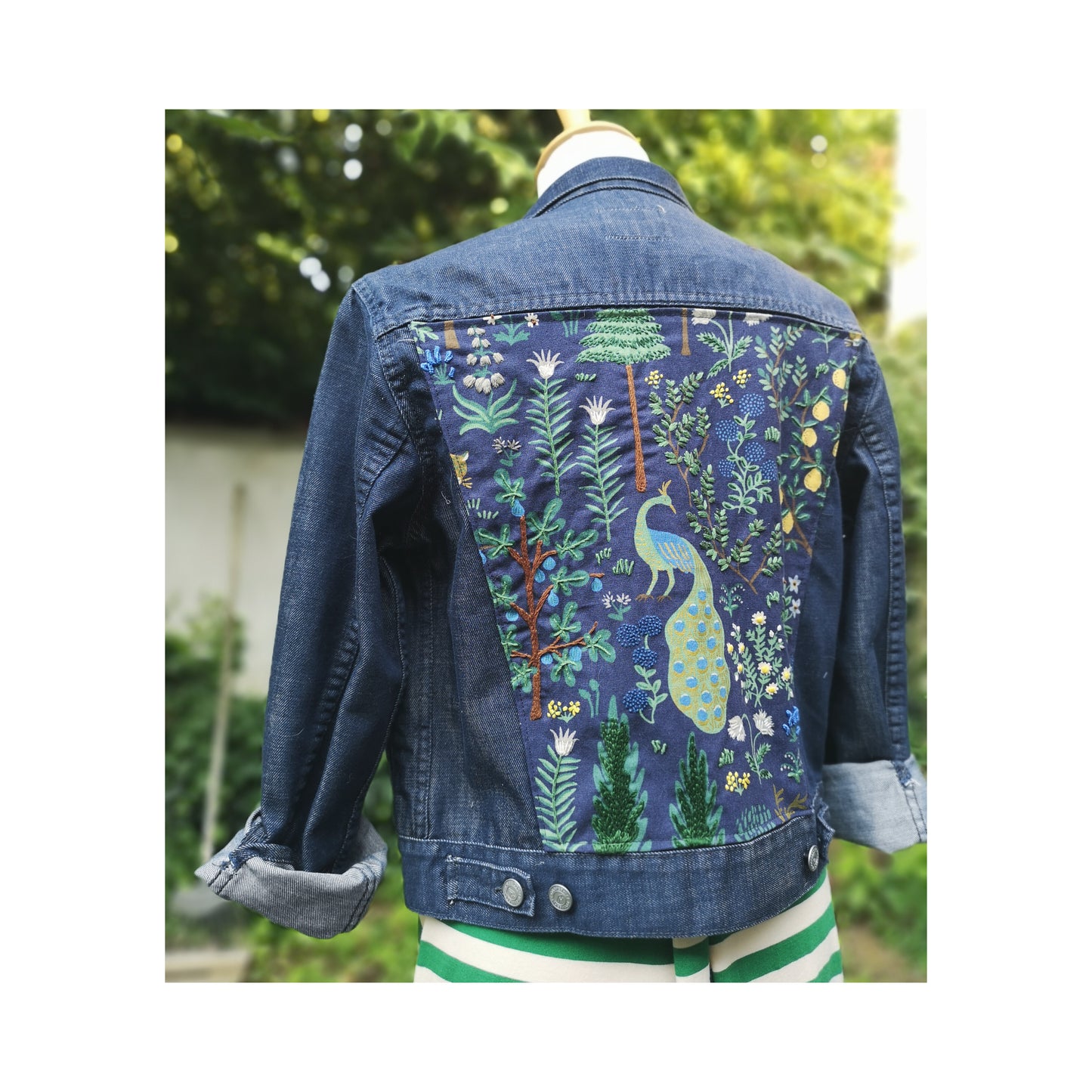 La veste en jeans - Le paon